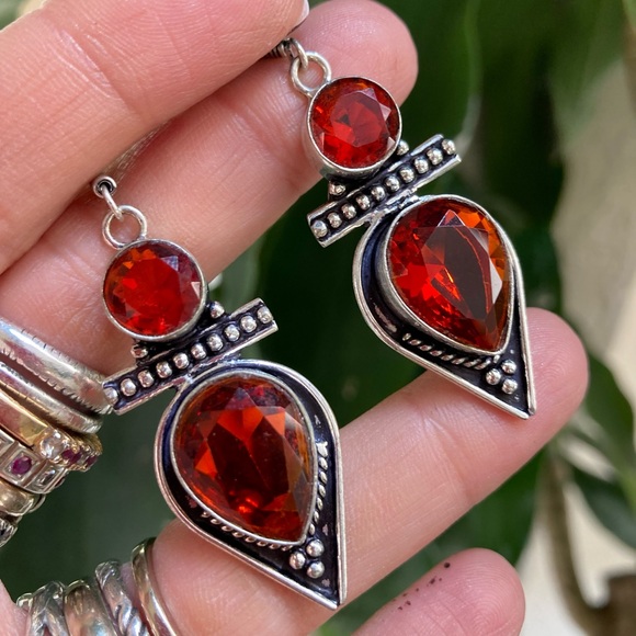 Genuine garnet gemstones 925 sterling silver Overlay dangly boho earrings - Picture 6 of 7